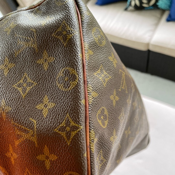 Authentic Louis Vuitton Speedy 35 (Vintage) - Picture 15 of 16